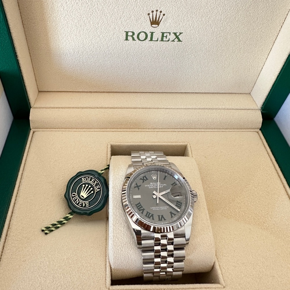 ROLEX BRAND NEW DATEJUST